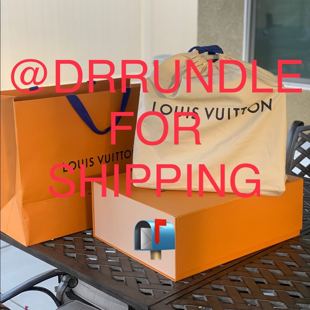 Trackable Shipping post